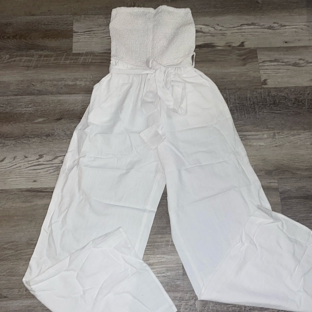 Hers and mine white ruched wide legs romper NWT